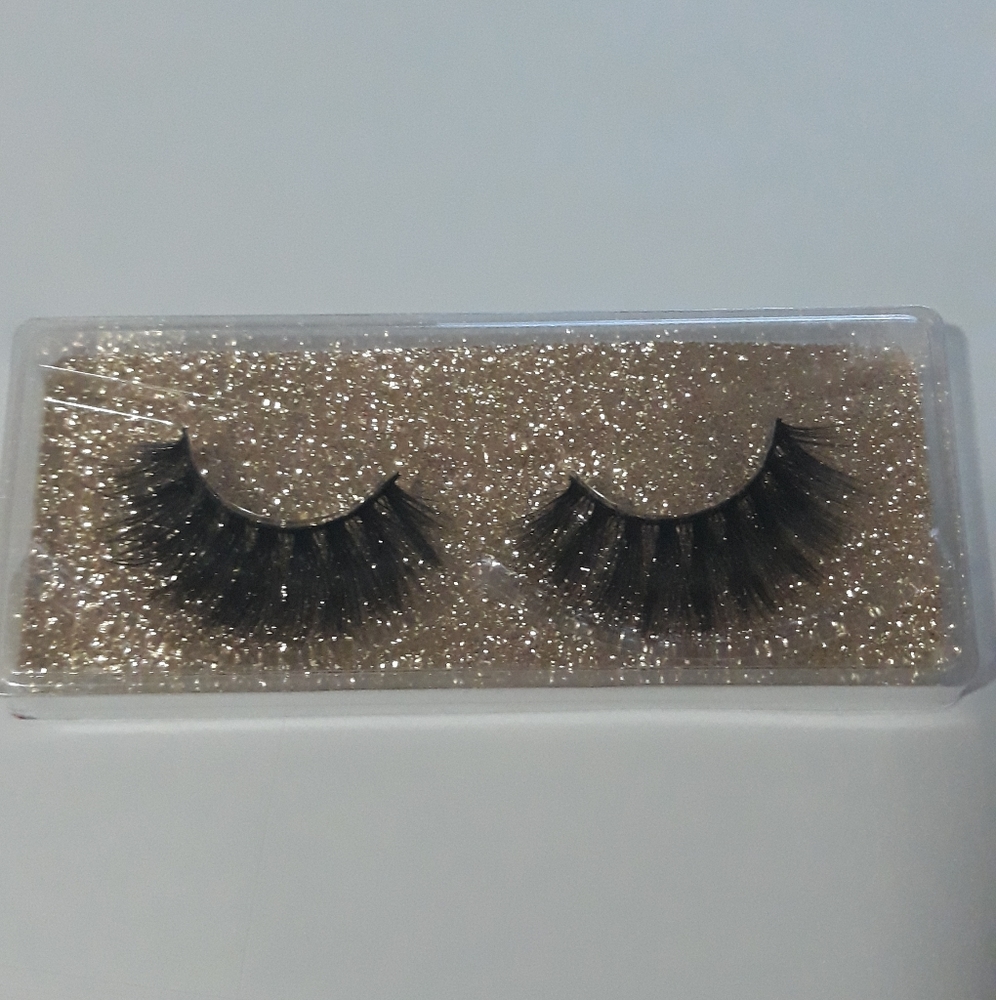 Eyelashes - Picture 7 of 7